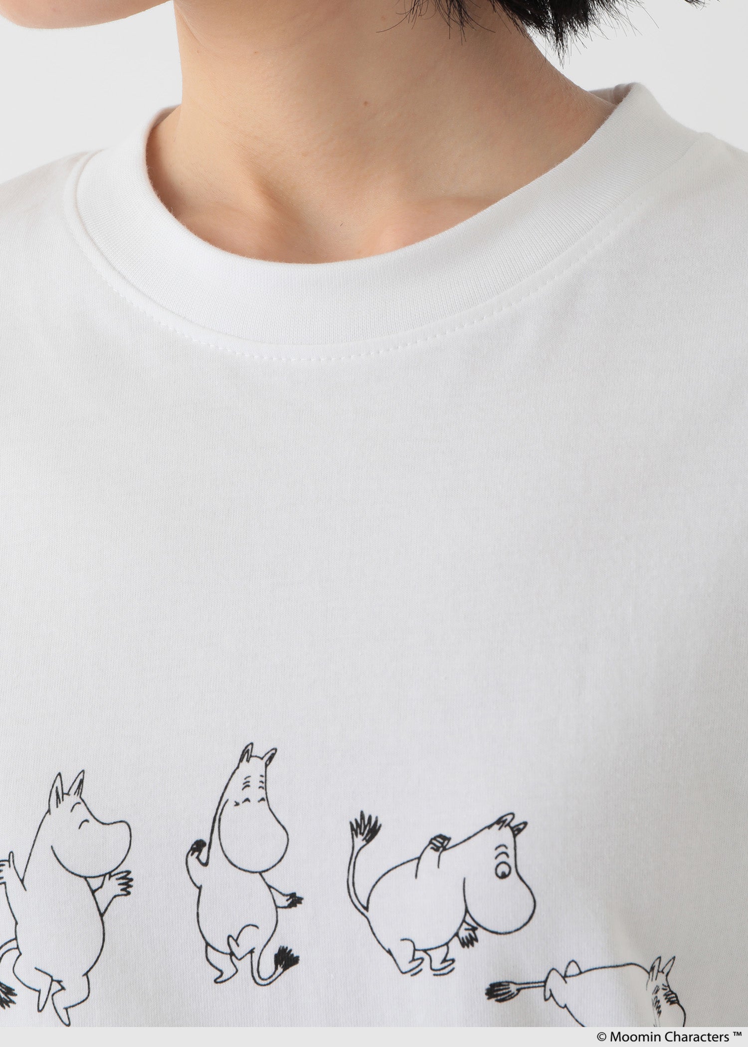 ムーミン オーガニックコットン ユニセックスロングスリーブTシャツ・ダンスするムーミントロール