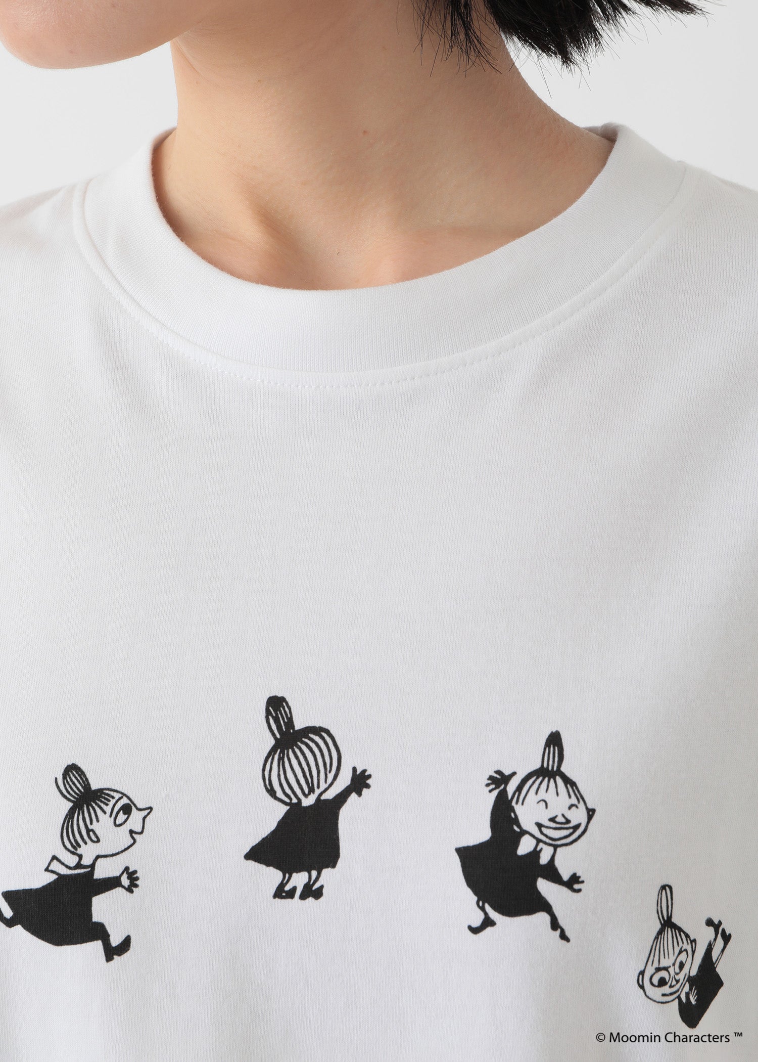 ムーミン オーガニックコットン ユニセックスロングスリーブTシャツ・ダンスするリトルミイ