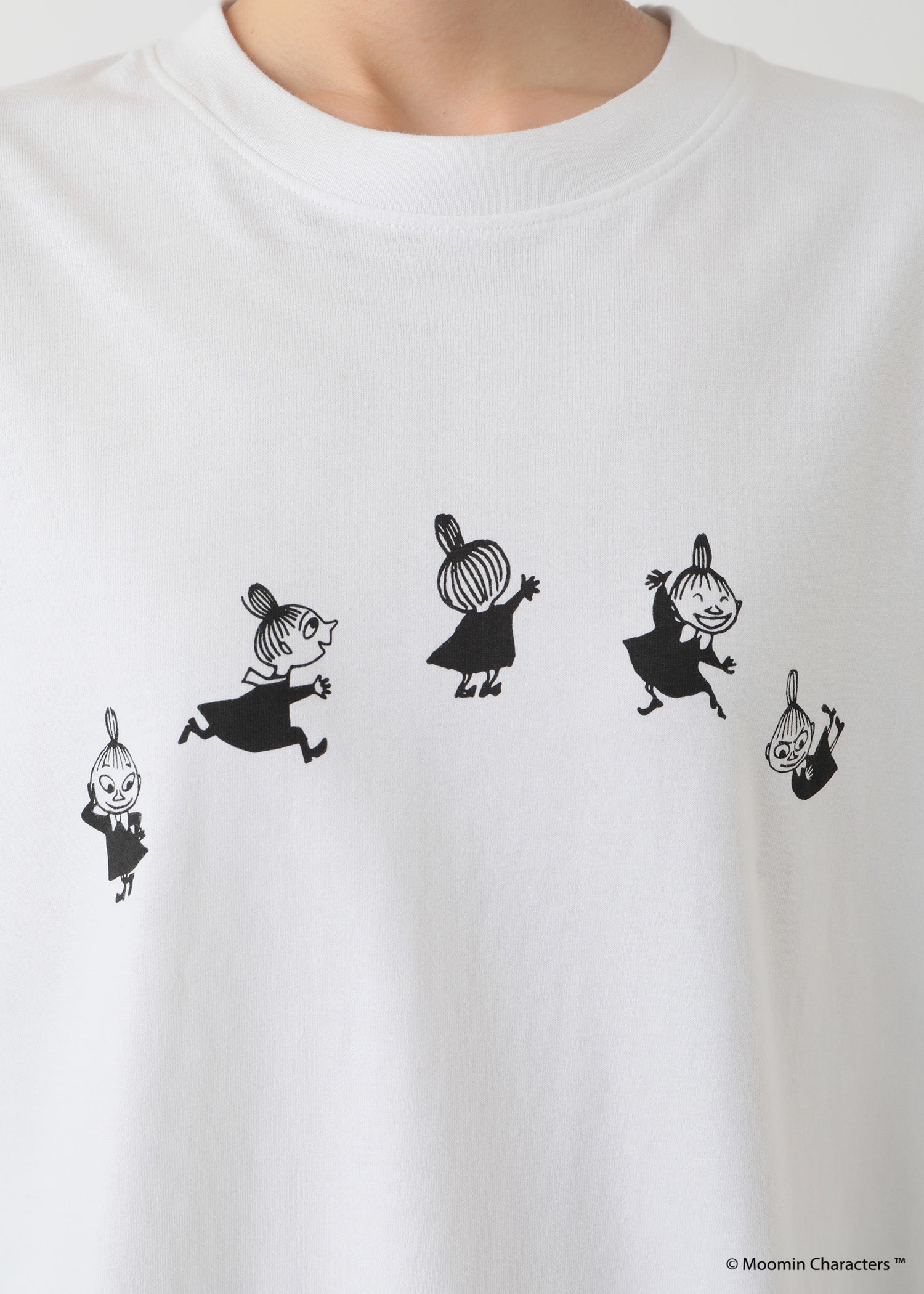 ムーミン オーガニックコットン ユニセックスロングスリーブTシャツ・ダンスするリトルミイ