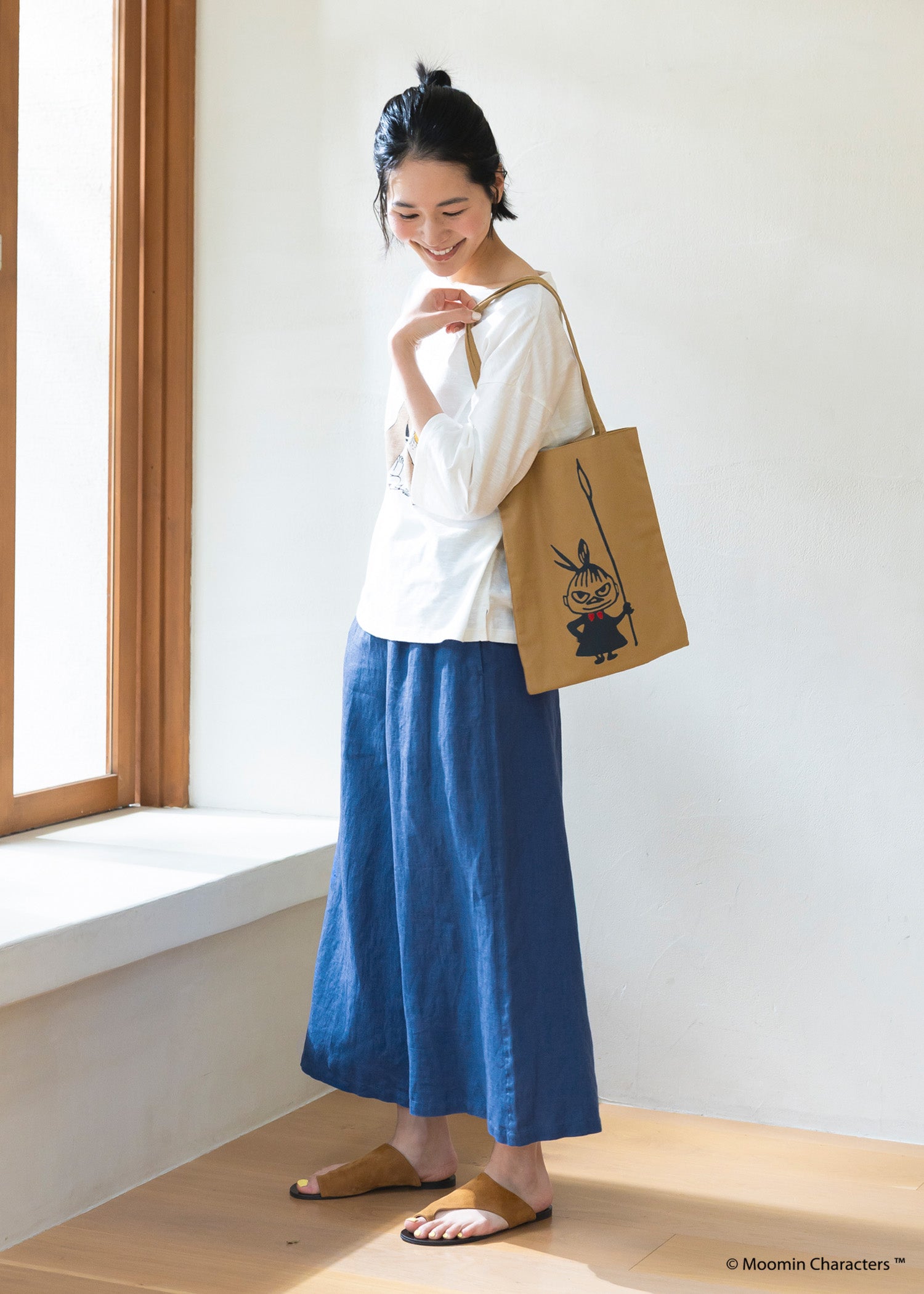 ムーミン プリント&手刺繍トートバッグ・槍を持つリトルミイ
