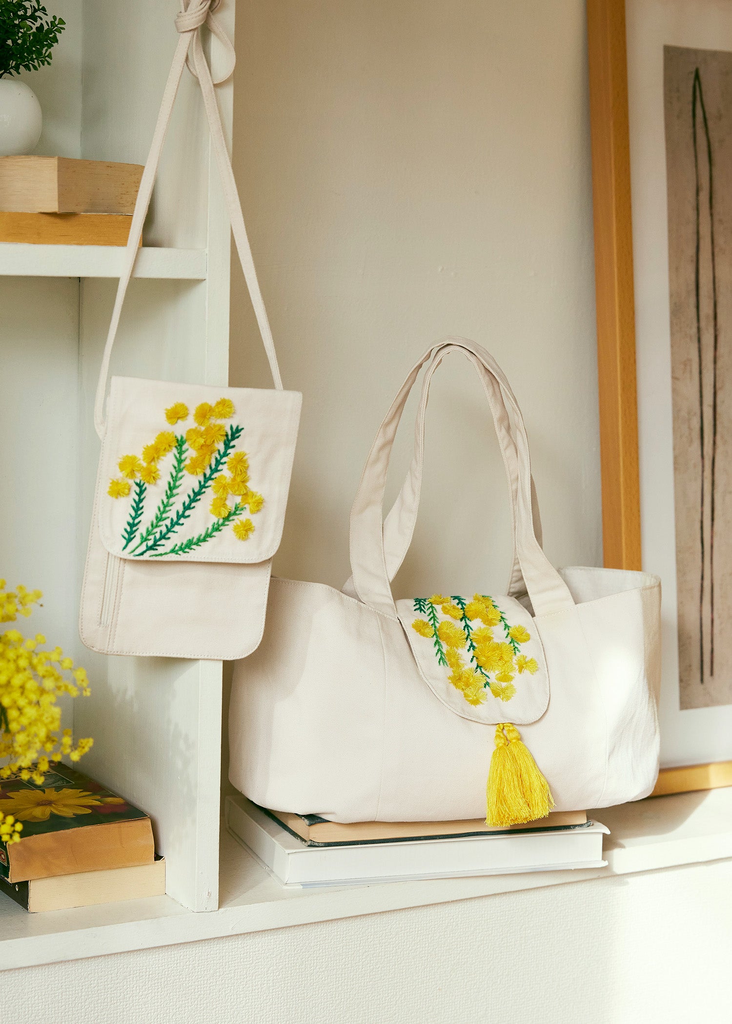 手刺繍コットンバッグ ミモザ