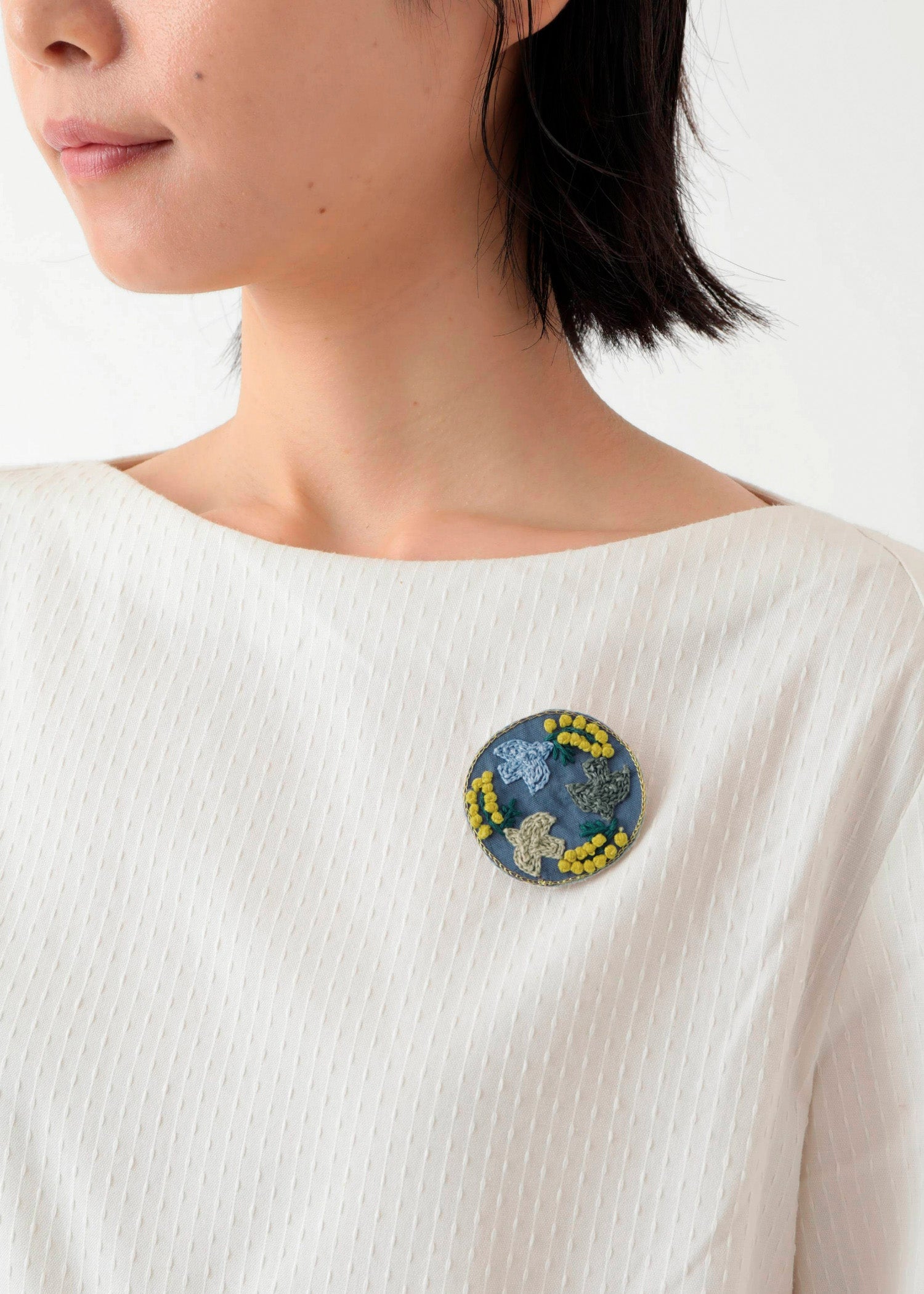 手刺繍ブローチ ミモザ&バード