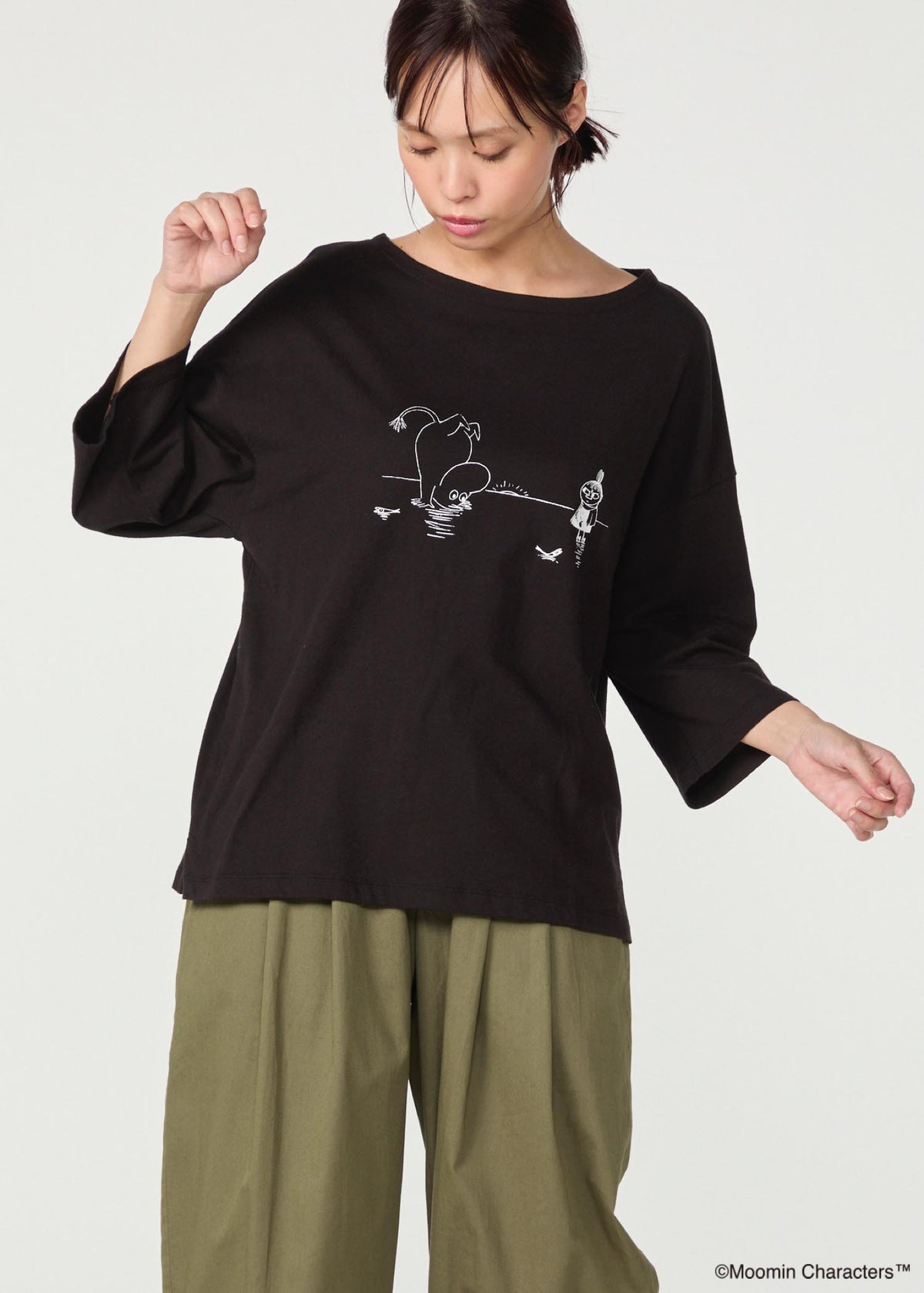 ムーミン オーガニックコットン ビッグTシャツ・氷の上の逆立ちムーミントロール