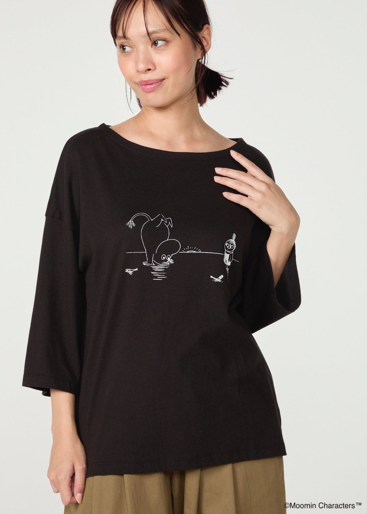 ムーミン オーガニックコットン ビッグTシャツ・氷の上の逆立ちムーミントロール