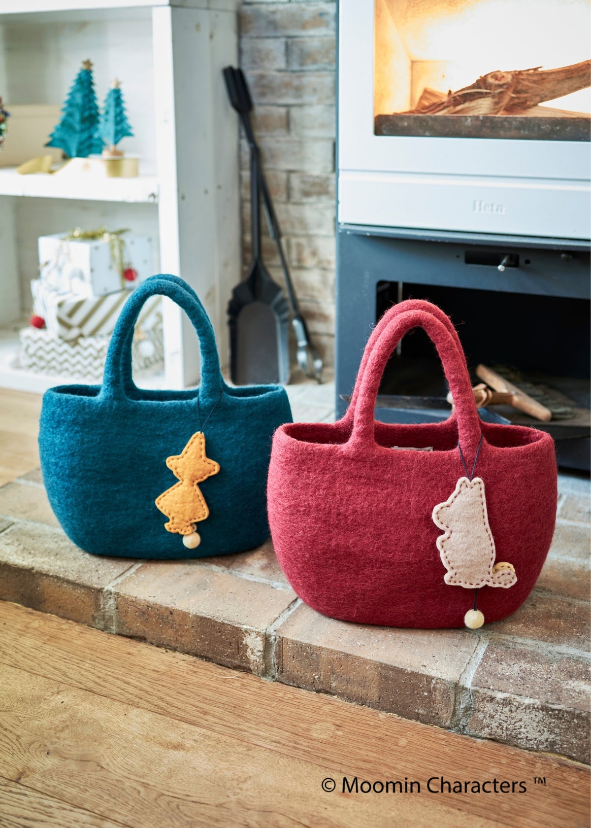 ムーミン 手刺繍フェルトバッグ ・ムーミントロールキーチャーム