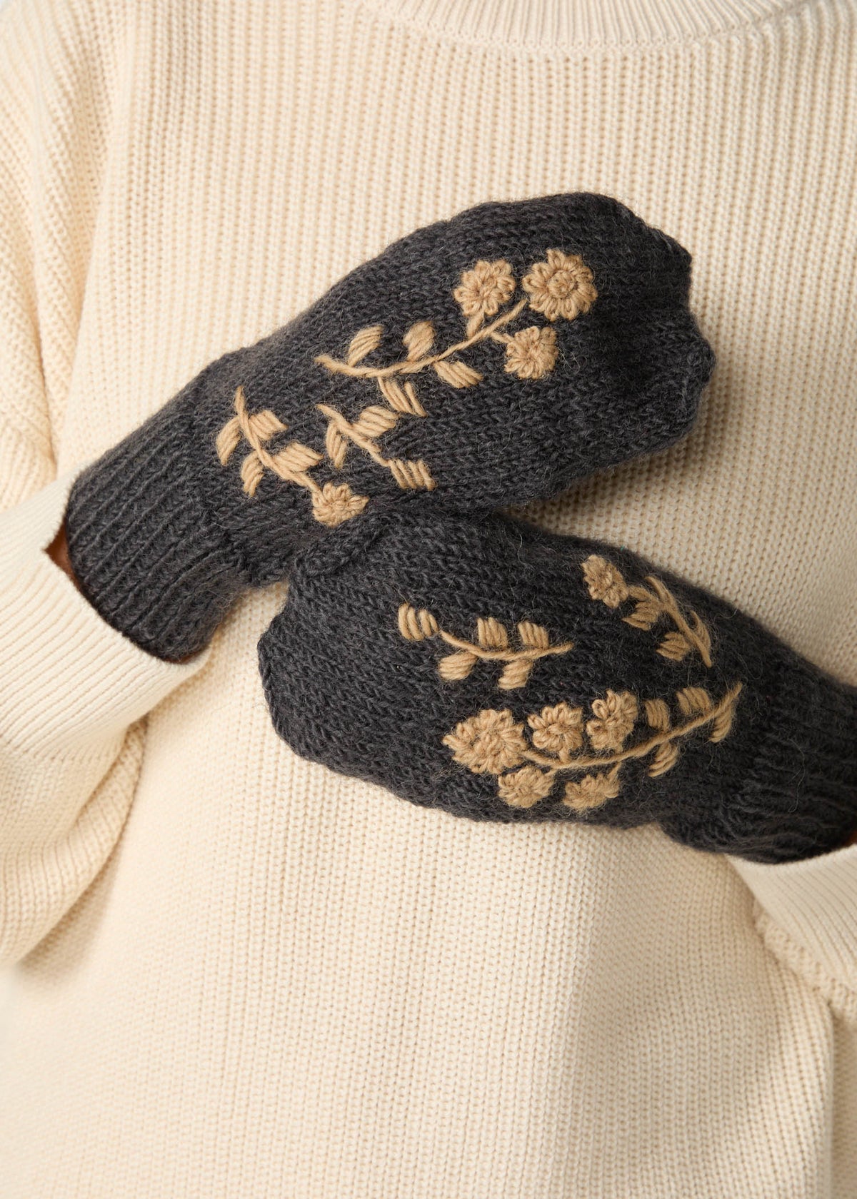 手編み&手刺繍フラワー柄 手袋