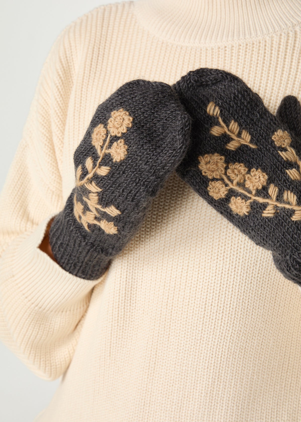 手編み&手刺繍フラワー柄 手袋