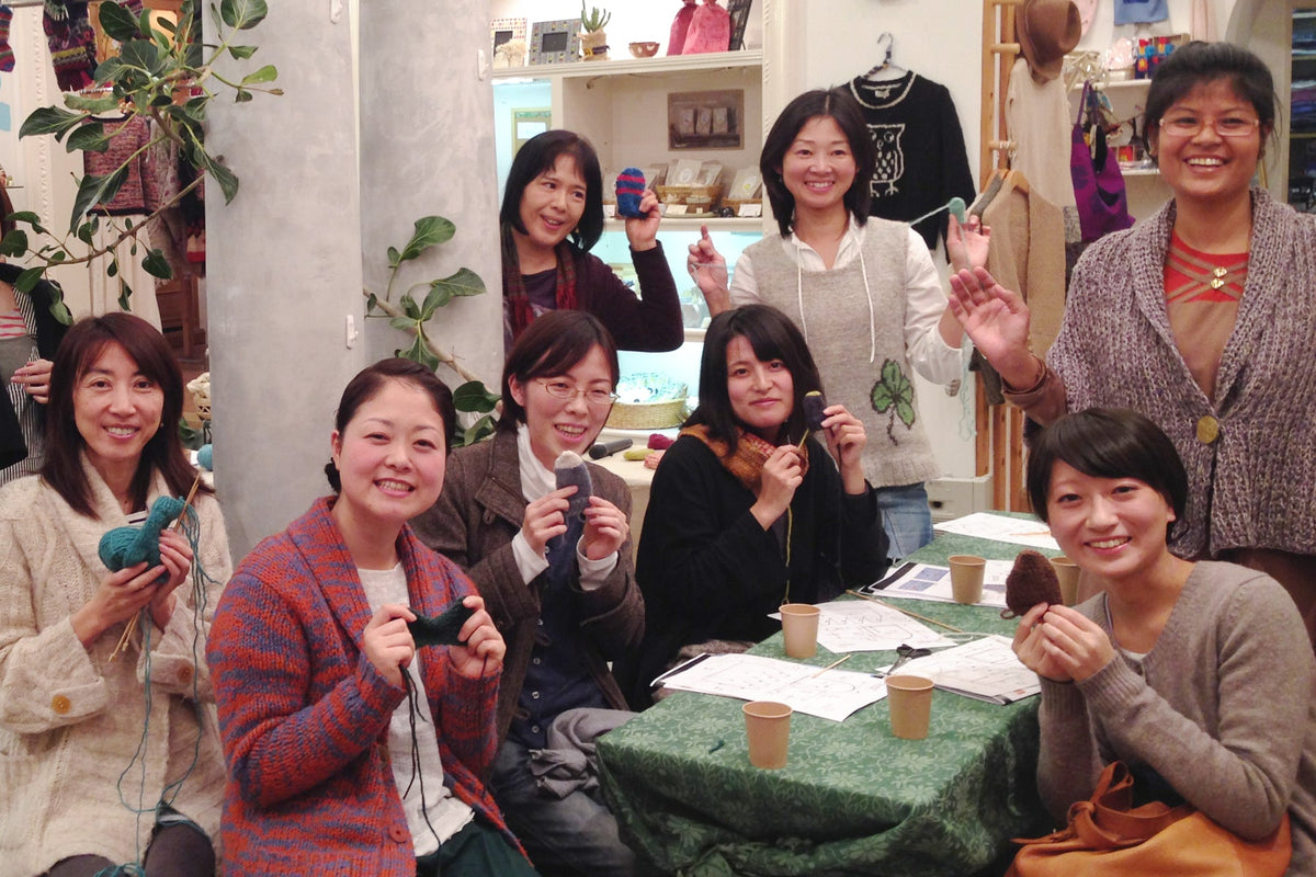 KTSのラビナさんとニット編みに挑戦！