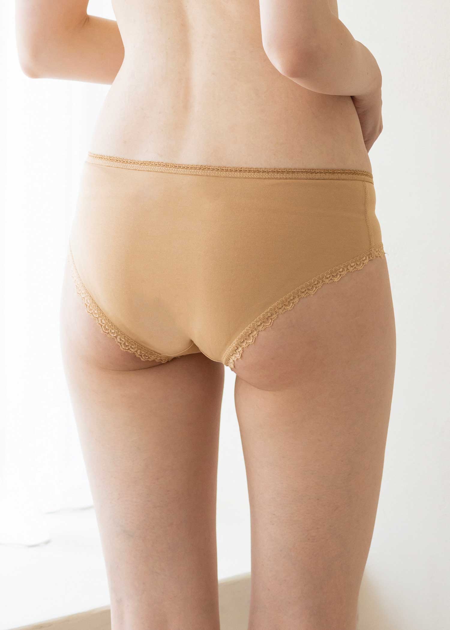 身長：170cm　着用サイズ：UK10