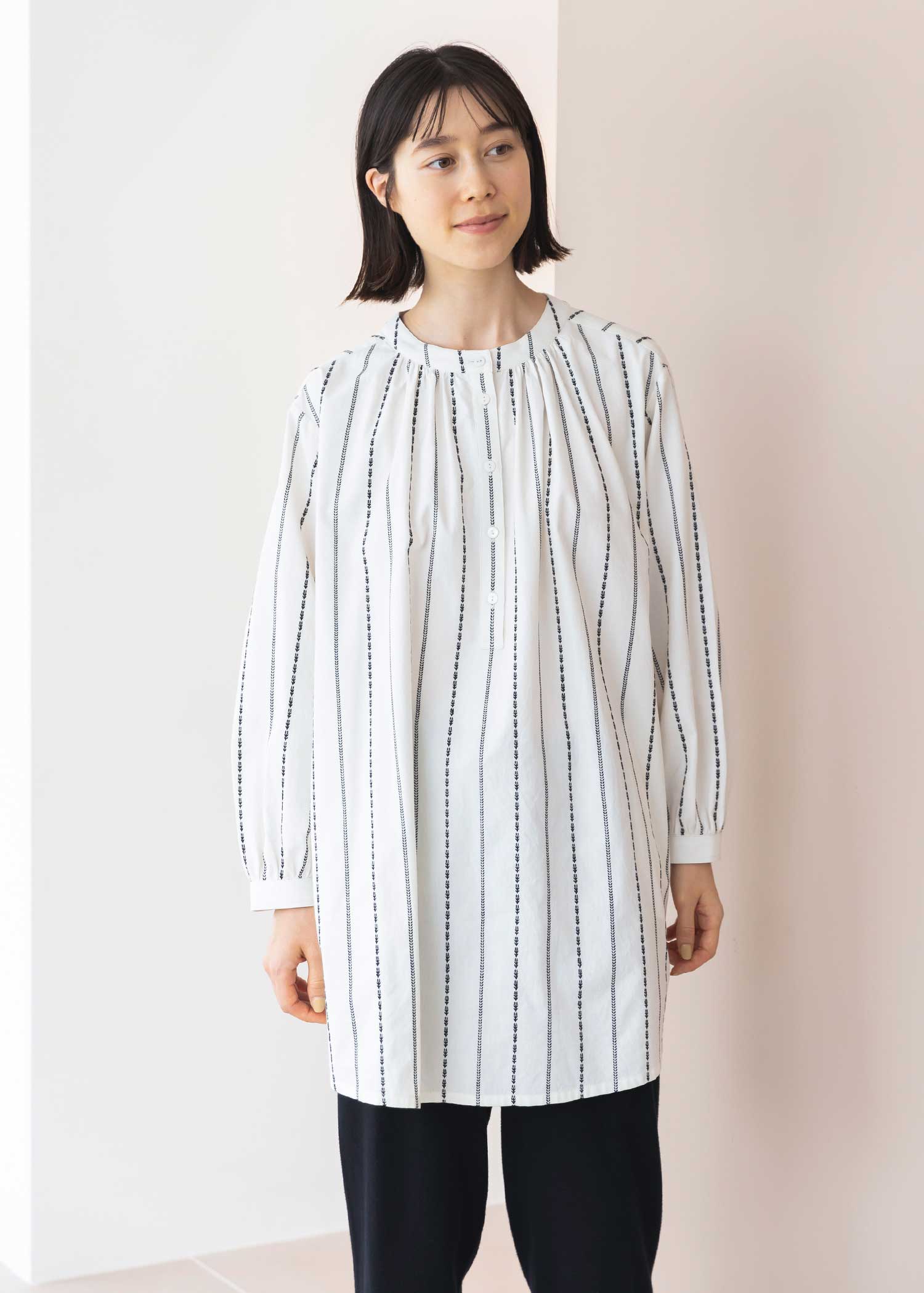 身長：170cm　着用サイズ：M