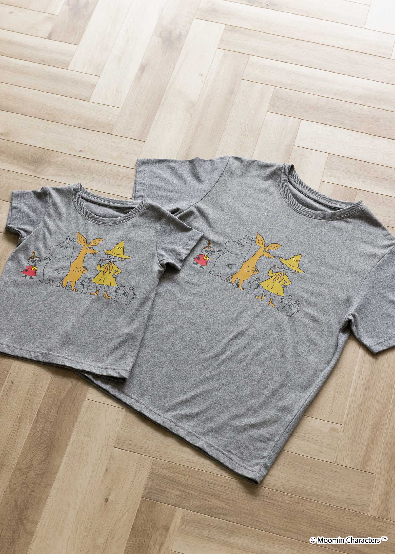 ムーミン オーガニックコットンユニセックスＴシャツ・仲間と一緒に