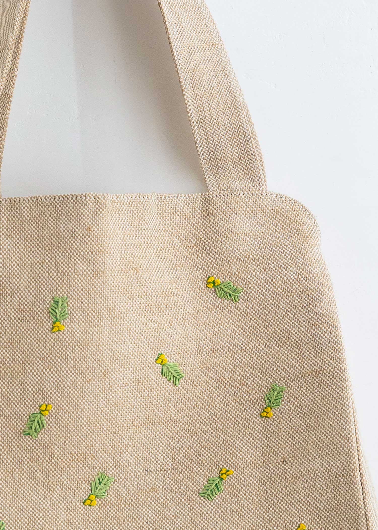手刺繍バッグ　ミモザ