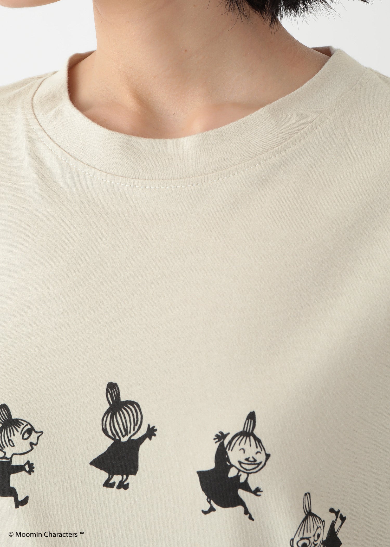 ムーミン オーガニックコットン ユニセックスＴシャツ・ダンスするリトルミイ