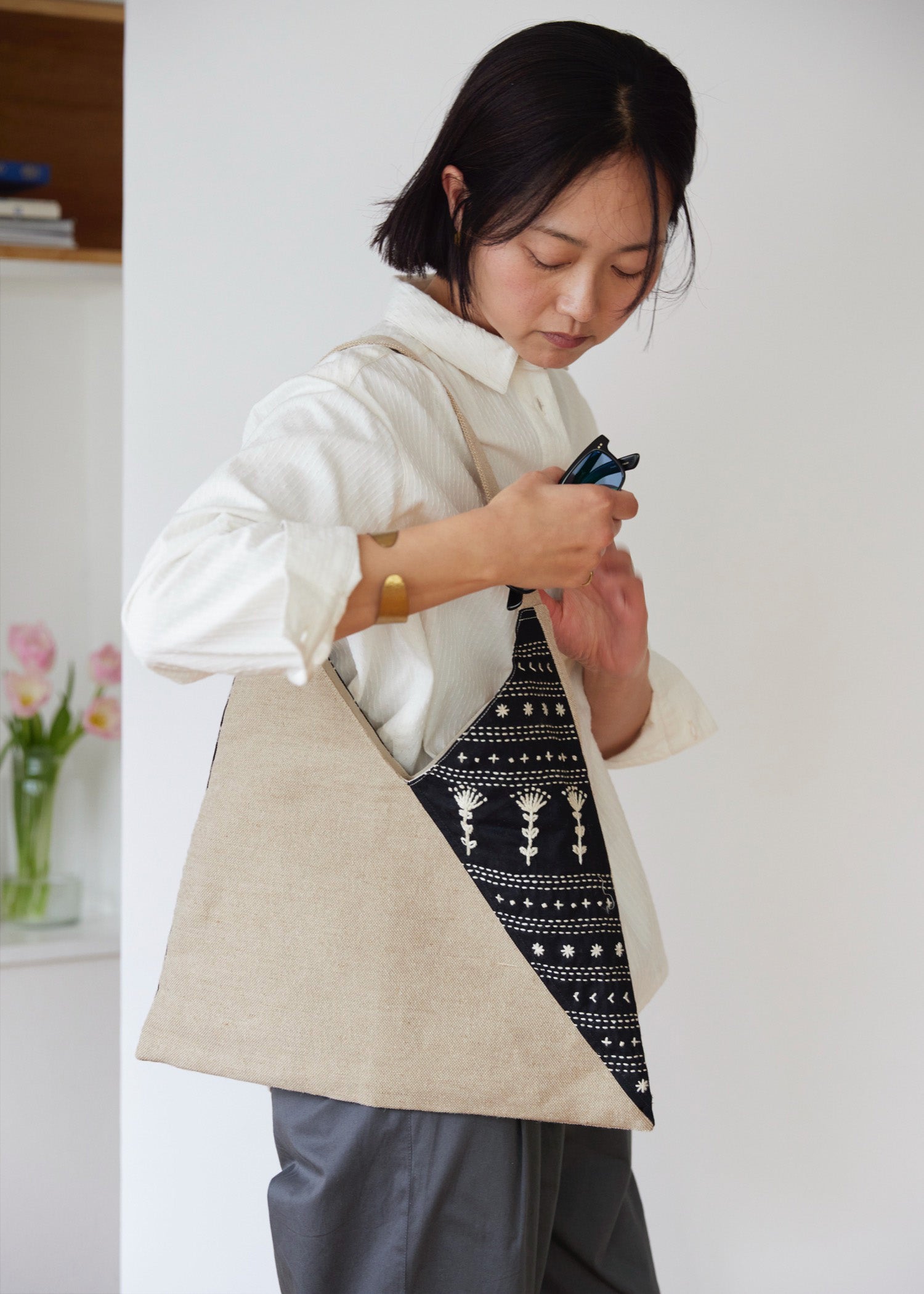 手刺繍ジュートコットン ワンショルダーバッグ