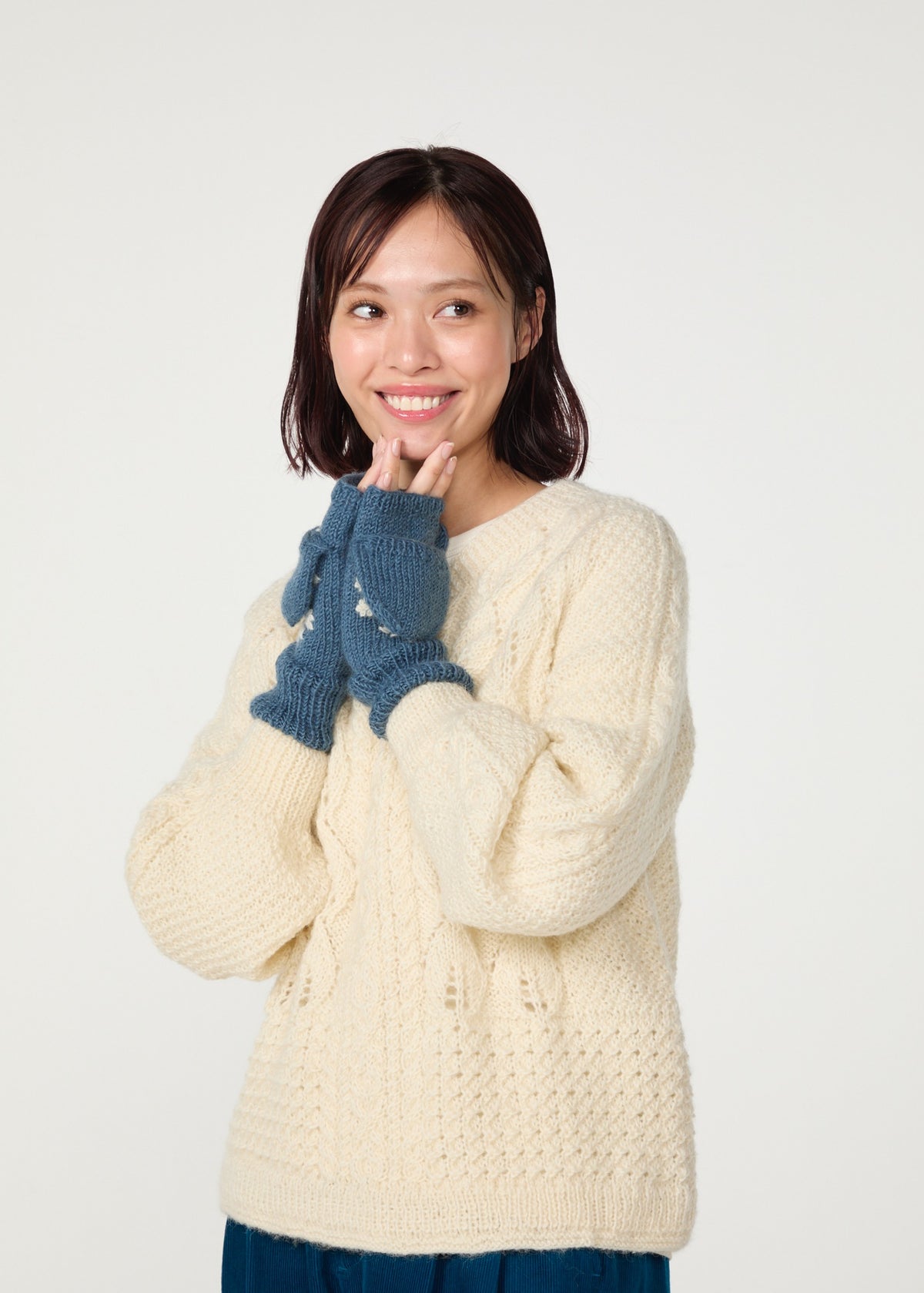 手編み＆手刺繍フラワー柄 手袋