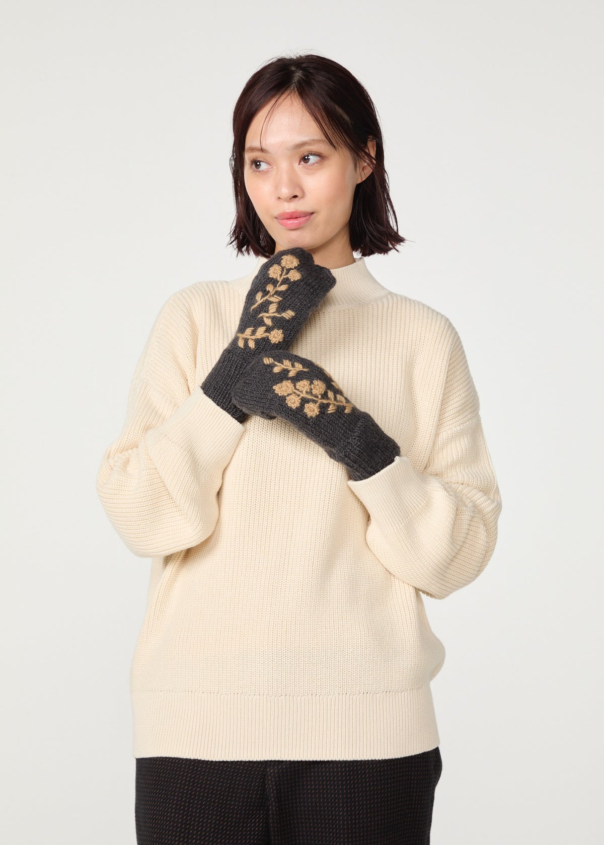 手編み＆手刺繍フラワー柄 手袋